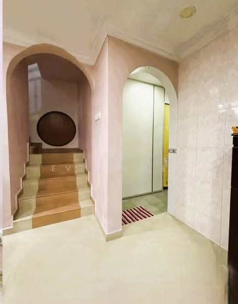 2-storey Terraced House for Sale in Taman Bukit Idaman (Selayang) - Evelyn Lee - Entrance - PropertyGuru.com.my
