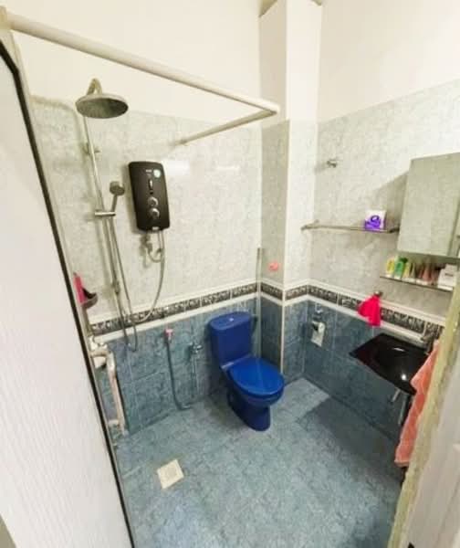 2-storey Terraced House for Sale in Taman Bukit Idaman (Selayang) - Evelyn Lee - Bathroom - PropertyGuru.com.my