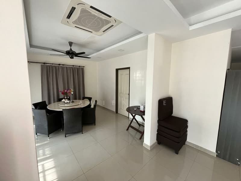 Semi-Detached House for Sale in Taman Sri Sinar (Segambut) - Damien Lee - Dining Room - PropertyGuru.com.my