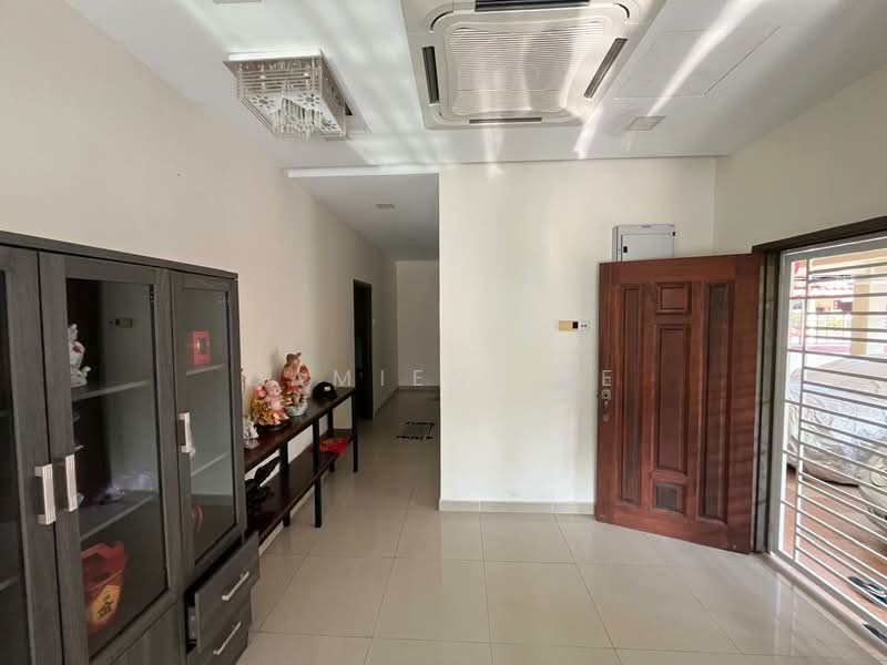 Semi-Detached House for Sale in Taman Sri Sinar (Segambut) - Damien Lee - Interior - PropertyGuru.com.my