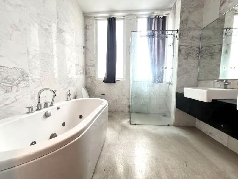 Rumah Berkembar untuk Dijual di Kinrara Residence (Puchong) - Andy Gan - Bathroom - PropertyGuru.com.my