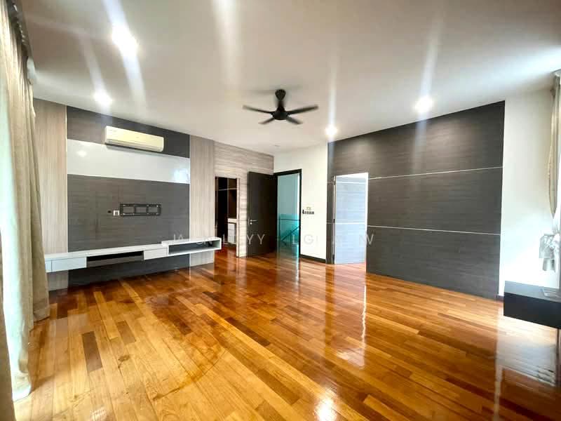 Rumah Berkembar untuk Dijual di Kinrara Residence (Puchong) - Andy Gan - Living Room - PropertyGuru.com.my