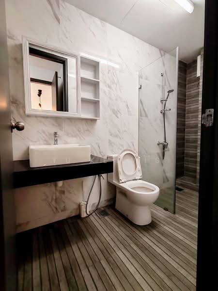 Service Residence for Rent at Emporis - Yu Kelwis - Bathroom - PropertyGuru.com.my