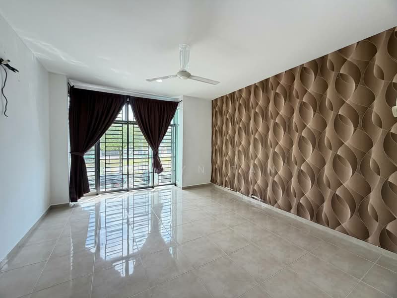 2-storey Terraced House for Sale in Taman Nusa Sentral (Iskandar Puteri (Nusajaya)) - Evelyn Tan - Living Room - PropertyGuru.com.my