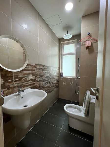 Servis Apartment untuk Disewa di TriTower Residence @ Johor Bahru Sentral - Suk Teng Choong - Bathroom - PropertyGuru.com.my