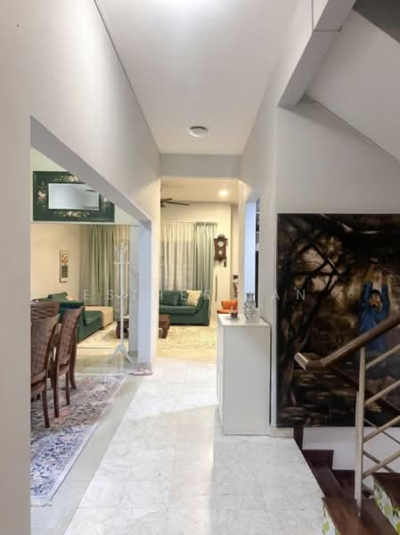 2.5-storey Terraced House for Sale in Sierramas West (Sungai Buloh) - Esther Tan - Living Room - PropertyGuru.com.my