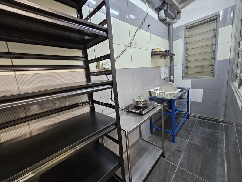 Rumah Bandar untuk Disewa di Kampung Jawa (Klang) - Shalukis Hau - Kitchen - PropertyGuru.com.my