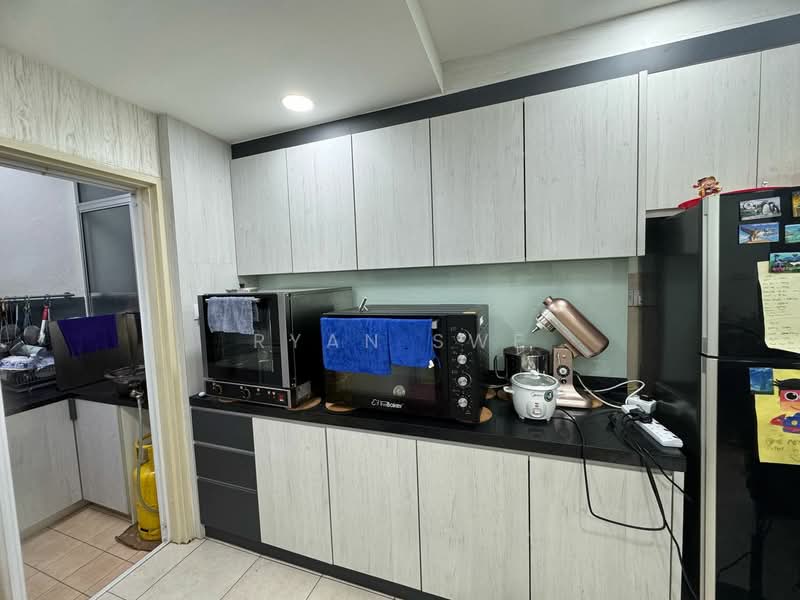 Kondominium untuk Dijual di Changkat View - Ryan Swe - Kitchen - PropertyGuru.com.my