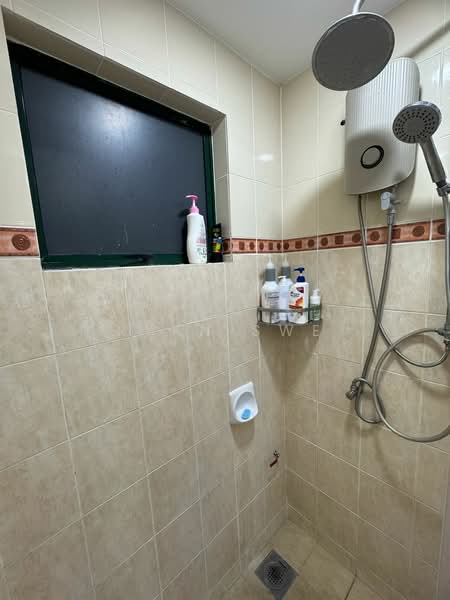 Kondominium untuk Dijual di Changkat View - Ryan Swe - Bathroom - PropertyGuru.com.my