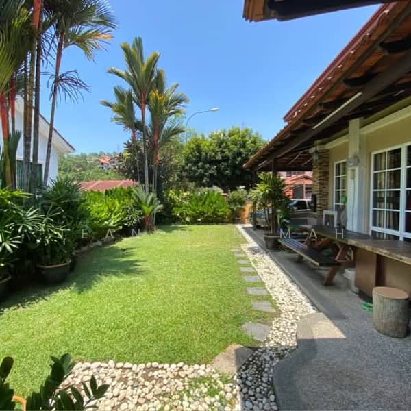 Semi-Detached House for Sale in Alam Damai (Cheras) - Jean Mun Mah - Garden - PropertyGuru.com.my