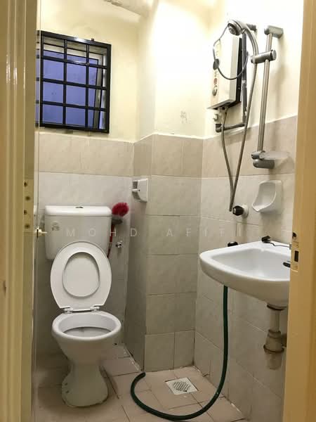 Apartment for Sale at Flora Damansara Apartment - Mohd Afifi - Bathroom - PropertyGuru.com.my