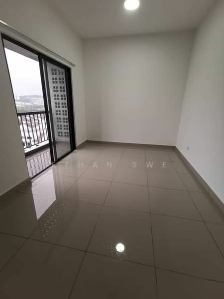 Kondominium untuk Dijual di Residensi Bukit Palma 1 (Palm Hill Residence 1) - Ethan Swe - Balcony - PropertyGuru.com.my