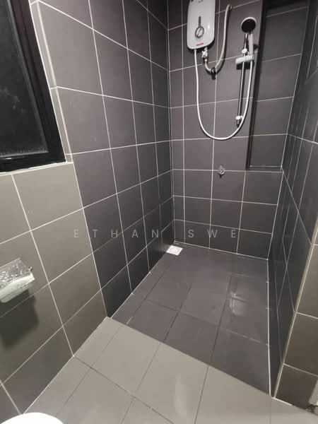 Kondominium untuk Dijual di Residensi Bukit Palma 1 (Palm Hill Residence 1) - Ethan Swe - Bathroom - PropertyGuru.com.my