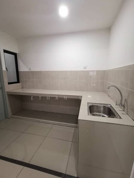 Kondominium untuk Dijual di Residensi Bukit Palma 1 (Palm Hill Residence 1) - Ethan Swe - Kitchen - PropertyGuru.com.my