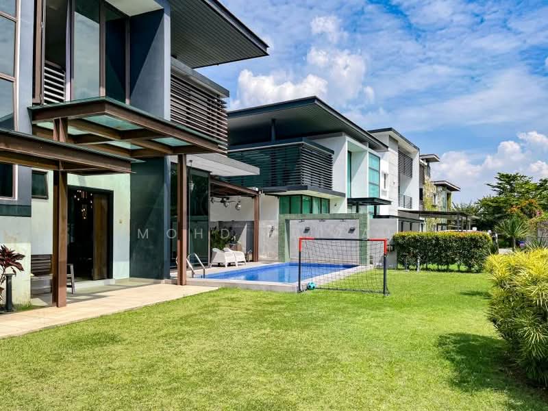 Semi-Detached House for Sale in Shah Alam (Selangor) - Mohd Faizal - Exterior - PropertyGuru.com.my