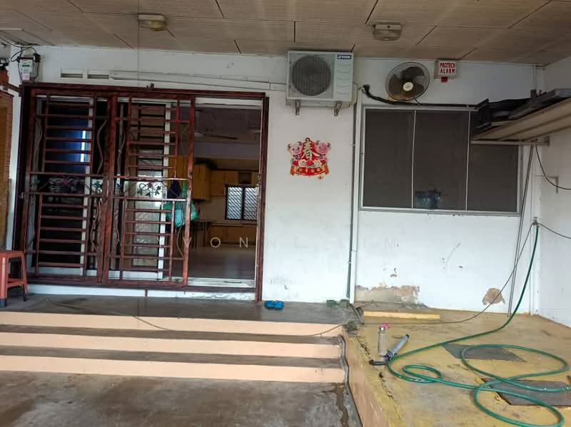 Rumah Teres 1 Tingkat untuk Dijual di Taman Dahlia (Tampoi) - Yvonne Lim - PropertyGuru.com.my