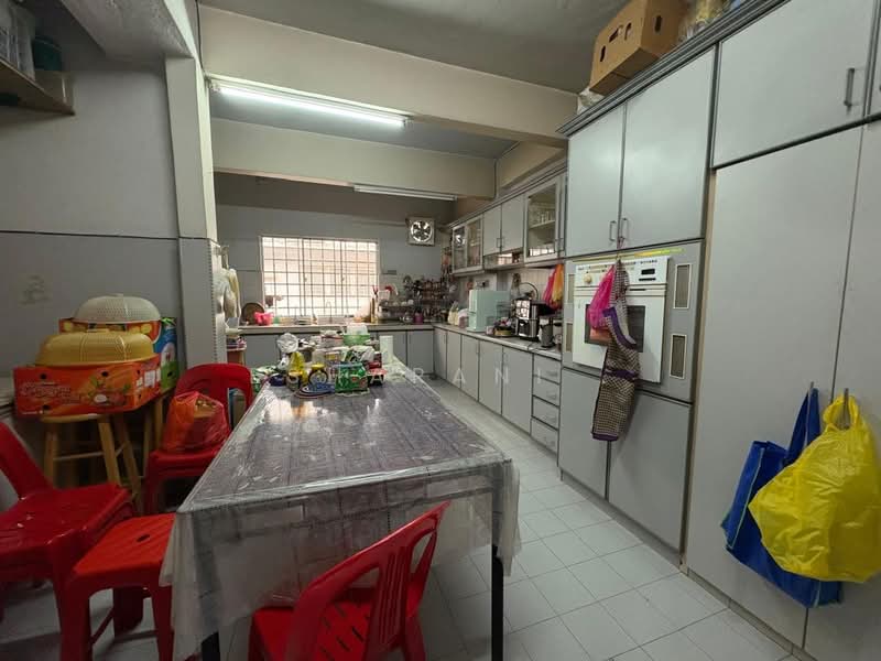 Rumah Teres 2 Tingkat untuk Dijual di Kuchai Lama (Kuala Lumpur) - Esharani . - PropertyGuru.com.my
