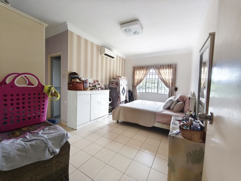 Apartment for Sale at Serdang Villa Apartment - Yenn Chong - Bedroom - PropertyGuru.com.my