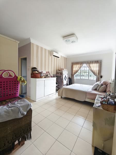 Apartment for Sale at Serdang Villa Apartment - Yenn Chong - Bedroom - PropertyGuru.com.my