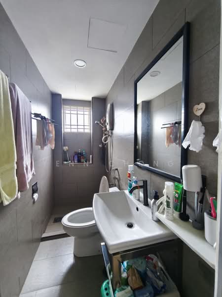 Apartment for Sale at Serdang Villa Apartment - Yenn Chong - Bathroom - PropertyGuru.com.my