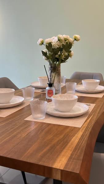 Servis Apartment untuk Dijual di Sunway Belfield - Ethan Kueh - Dining Room - PropertyGuru.com.my