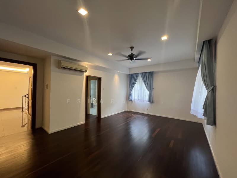 2-storey Terraced House for Sale in Bukit Gita Bayu (Seri Kembangan) - Esharani . - PropertyGuru.com.my