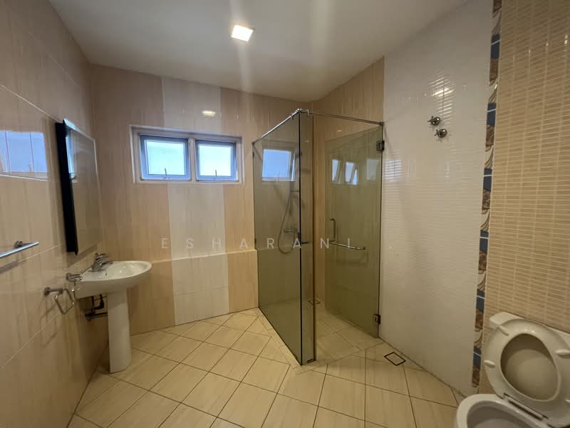 2-storey Terraced House for Sale in Bukit Gita Bayu (Seri Kembangan) - Esharani . - PropertyGuru.com.my