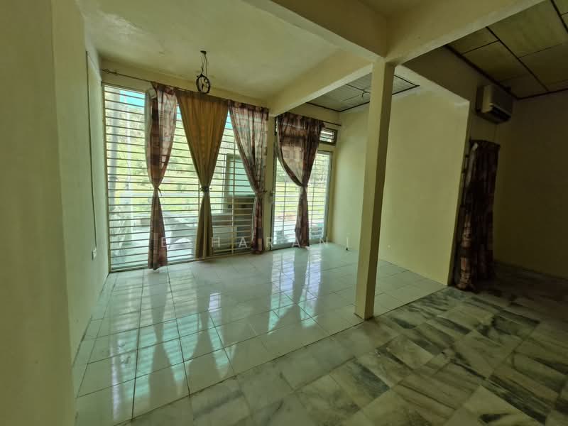 2-storey Terraced House for Sale in Batu 9 (Cheras) - Esharani . - PropertyGuru.com.my