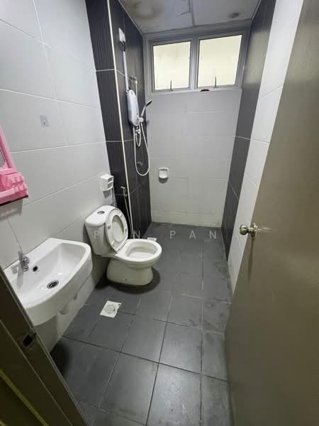 Service Residence for Rent at Larkin Heights - Pan Pan - PropertyGuru.com.my