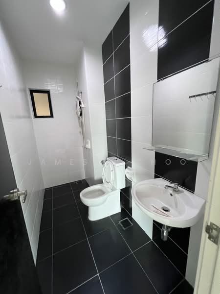 Servis Apartment untuk Dijual di Sky View - Jameson Choo - Bathroom - PropertyGuru.com.my