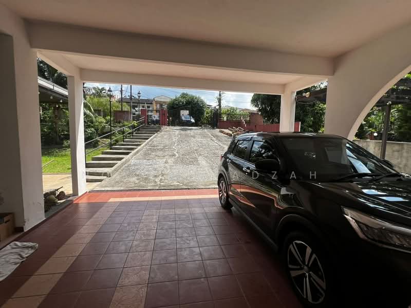 Bungalow for Sale in Seksyen 11 (Shah Alam) - Nor Khafadzah - Exterior - PropertyGuru.com.my
