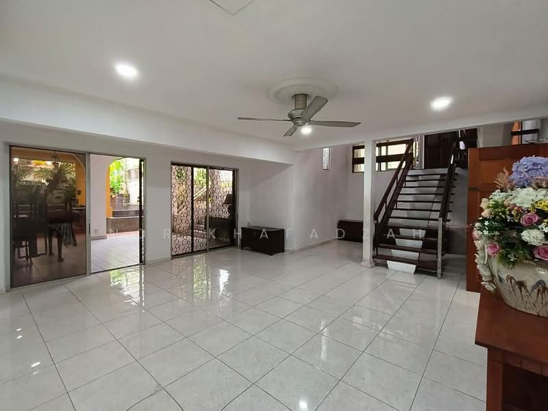 Bungalow for Sale in Seksyen 11 (Shah Alam) - Nor Khafadzah - Living Room - PropertyGuru.com.my
