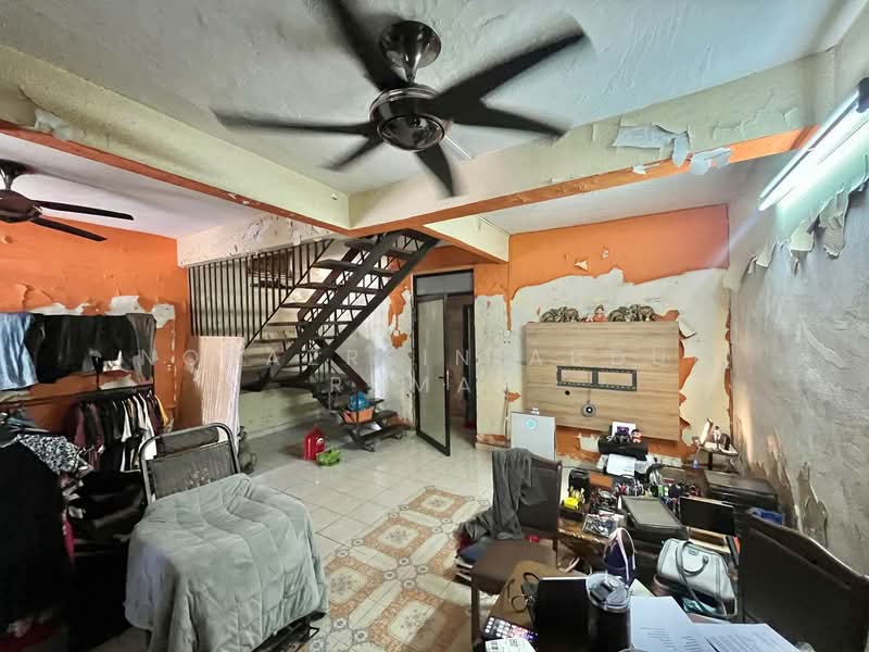 Rumah Teres 2 Tingkat untuk Dijual di Seksyen 24 (Shah Alam) - Norazrein Abdul Raman - Living Room - PropertyGuru.com.my
