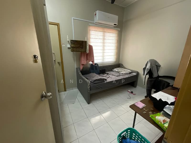 Rumah Teres 2 Tingkat untuk Dijual di Rawang (Selangor) - Andy Yap - Bedroom - PropertyGuru.com.my