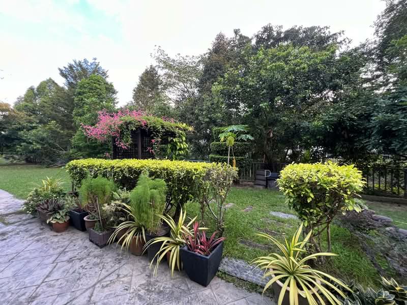 Rumah Teres 3 Tingkat untuk Dijual di Denai Alam (Shah Alam) - Shiqin Saidin - Garden - PropertyGuru.com.my