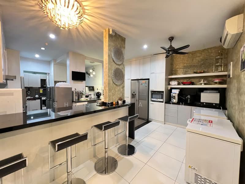 Rumah Teres 3 Tingkat untuk Dijual di Denai Alam (Shah Alam) - Shiqin Saidin - Kitchen - PropertyGuru.com.my