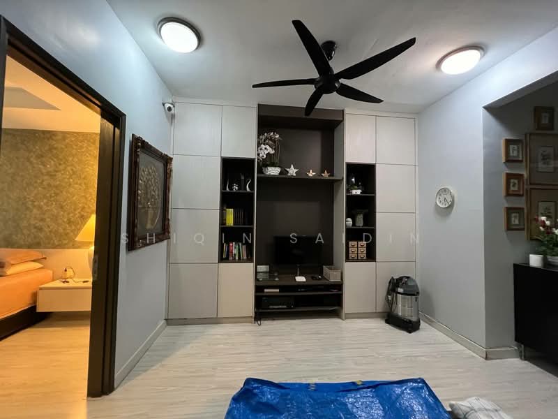 Rumah Teres 3 Tingkat untuk Dijual di Denai Alam (Shah Alam) - Shiqin Saidin - Living Room - PropertyGuru.com.my