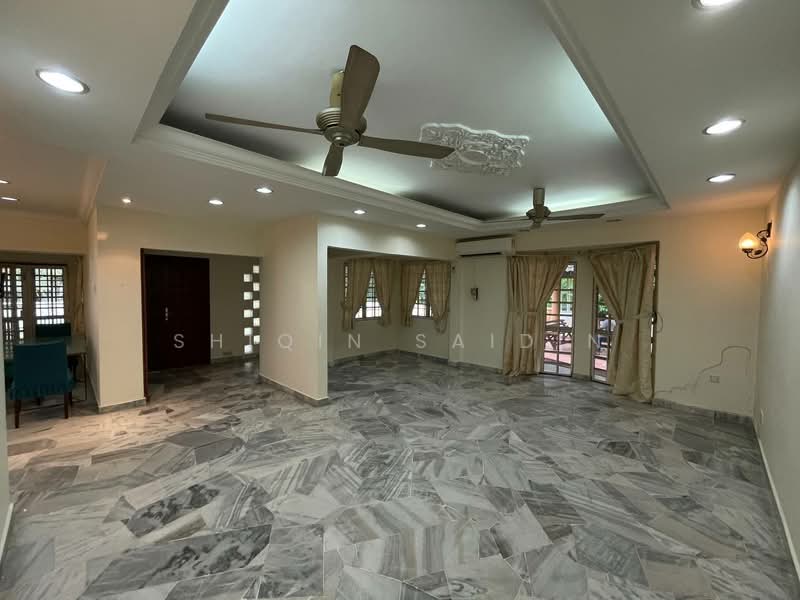 Rumah Berkembar untuk Dijual di Seksyen 9 (Shah Alam) - Shiqin Saidin - Living Room - PropertyGuru.com.my