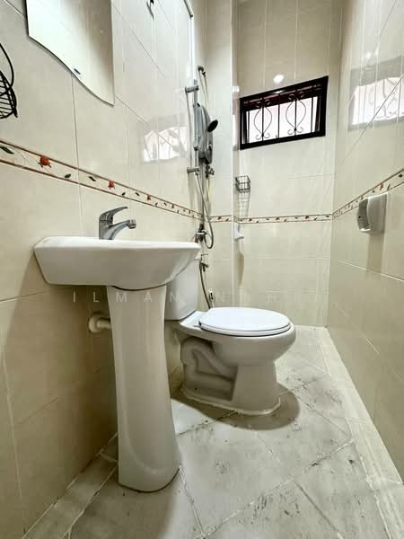 2-storey Terraced House for Sale in Cheras (Selangor) - Ilman Nahri - Bathroom - PropertyGuru.com.my