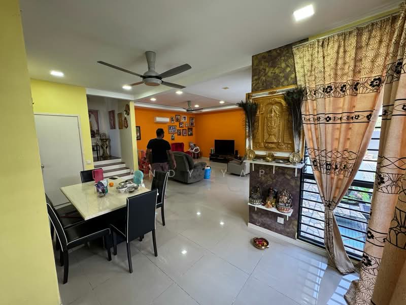 Semi-Detached House for Sale in Bandar Country Homes (Rawang) - Andy Yap - Living Room - PropertyGuru.com.my