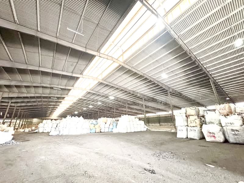 Warehouse for Rent in Kampung Bukit Kemuning (Shah Alam) - Peggy Lim - Interior - PropertyGuru.com.my