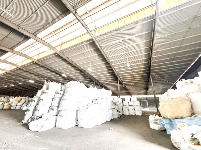 Warehouse for Rent in Kampung Bukit Kemuning (Shah Alam) - Peggy Lim - Interior - PropertyGuru.com.my