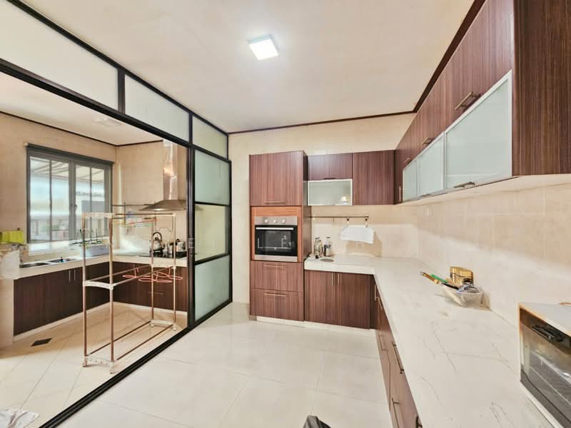 Semi-Detached House for Sale in Seksyen 27 (Shah Alam) - Nobeille Chung - Kitchen - PropertyGuru.com.my