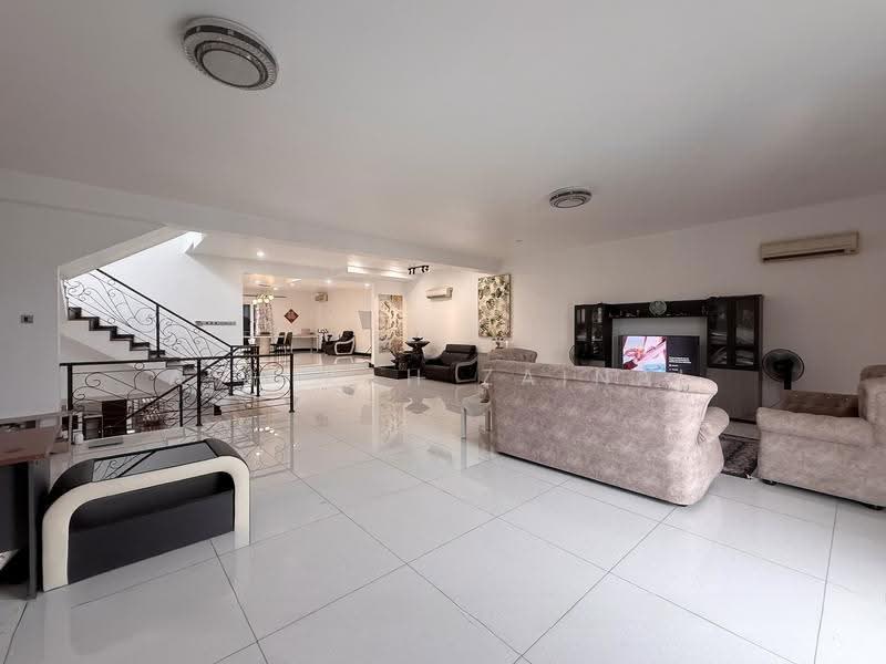 Semi-Detached House for Sale in Taman Melawati (Ulu Kelang) - Athikah Zainal - Living Room - PropertyGuru.com.my
