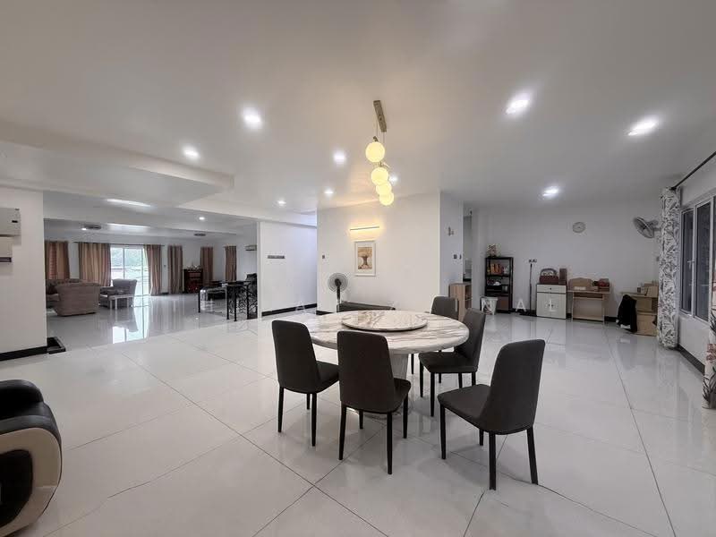 Semi-Detached House for Sale in Taman Melawati (Ulu Kelang) - Athikah Zainal - Living Room - PropertyGuru.com.my