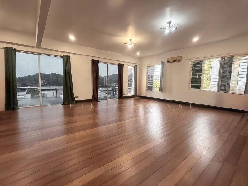 Semi-Detached House for Sale in Taman Melawati (Ulu Kelang) - Athikah Zainal - Living Room - PropertyGuru.com.my