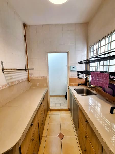 Kondominium untuk Dijual di Ketumbar Hill - Sean Loo - Kitchen - PropertyGuru.com.my