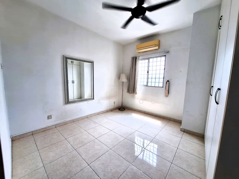 Kondominium untuk Dijual di Ketumbar Hill - Sean Loo - Bedroom - PropertyGuru.com.my