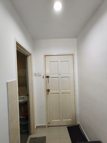 Pangsapuri untuk Disewa di Lake View Suites - YC Fung - Bathroom - PropertyGuru.com.my
