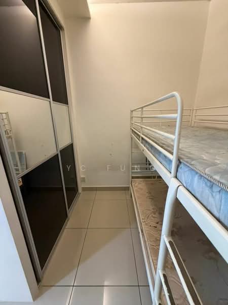Servis Apartment untuk Disewa di Meridin Bayvue @ Sierra Perdana - YC Fung - Bedroom - PropertyGuru.com.my